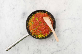 Préparer la sauce aux haricots