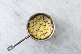 Cuire les pommes de terre