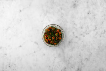 Assaisonner la salade