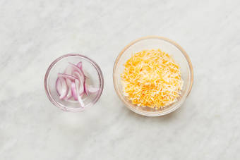 Pickle Onion & Mix Cheese