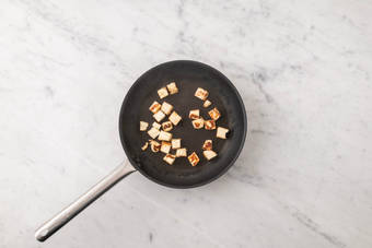 Grigliare il formaggio