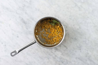 Preparare il soffritto