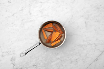 Zoete aardappel koken