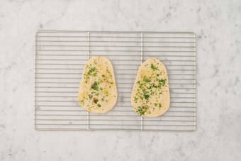 Fladenbrot aufbacken