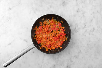 Preparare il soffritto