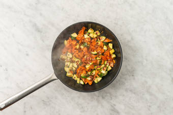 Steg bacon og grøntsager