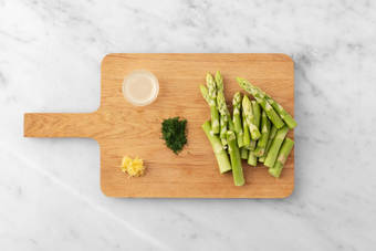 Cook risotto and finish prep