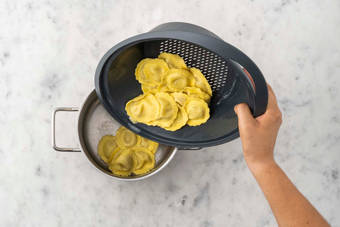 Tortelli kochen