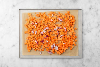 Enfourner les légumes