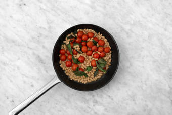 Cuocere i fagioli all'uccelletto