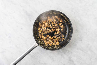 Cuire les champignons