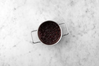 Make cranberry sauce