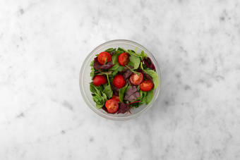 Preparare l'insalata