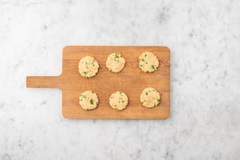 Preparare le panelle di ceci