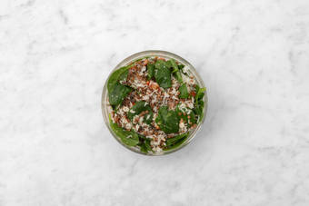 Combina los ingredientes