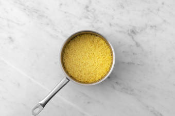 Cook the Turmeric Rice