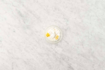 Blanda vitlöksdressing