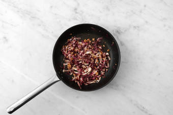 Cuocere il radicchio