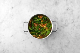 Agrega las espinacas