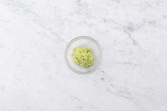 Für die Avocado-Creme