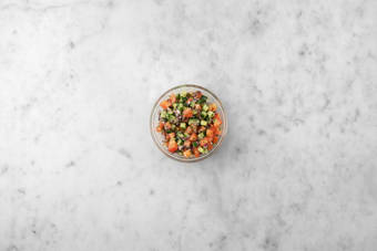 Förbered gurksallad