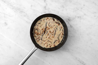 Stroganoff vollenden