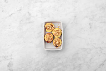 Nektarinen gratinieren