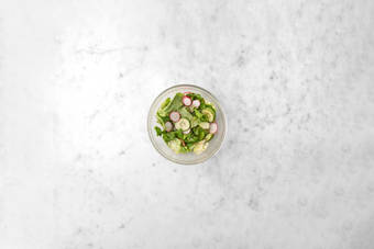 Préparer  la salade