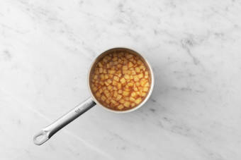 Préparer la compote