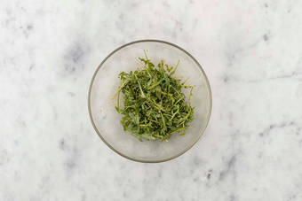 Assaisonner la salade