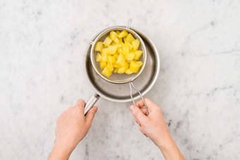 Cuire les pommes de terre