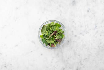 Assaisonner la salade