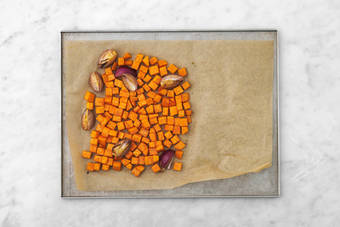 Enfourner les patates douces