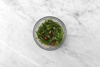 Assaisonner la salade