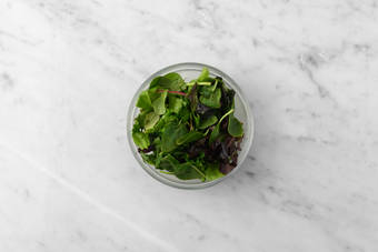 Assaisonner la salade