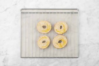 Enfourner les bagels