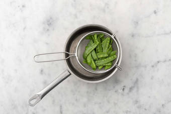 Cuece las judías verdes