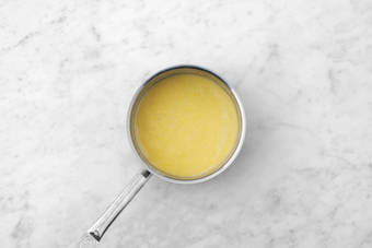 Cuocere la polenta