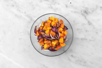 Preparare zucca e cipolla