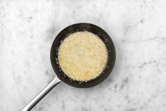 Commencer le risotto