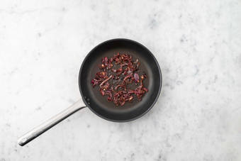 La poêle prend le relais