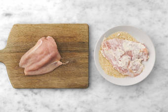 Hähnchenbrust panieren