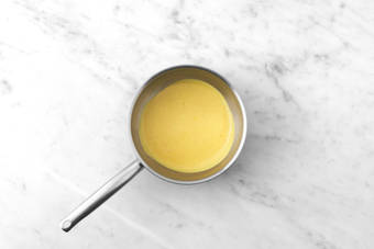 Faire la sauce curry-citron