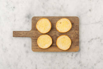 Toaster les pains burger