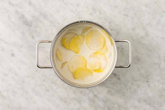 Faites chauffer les casseroles ! 