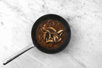 Finish mushroom filling