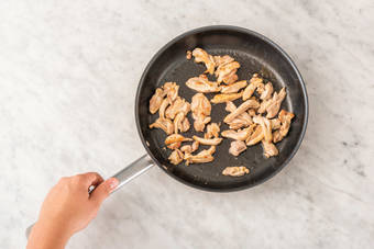 Stek kylling og lag salat