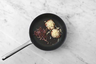 Duitse biefstuk bakken