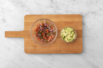 Make the Pico de Gallo