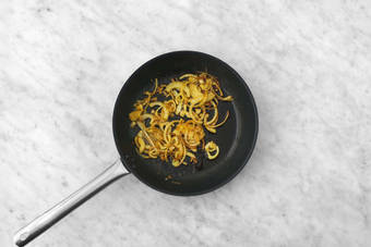 Preparare il soffritto